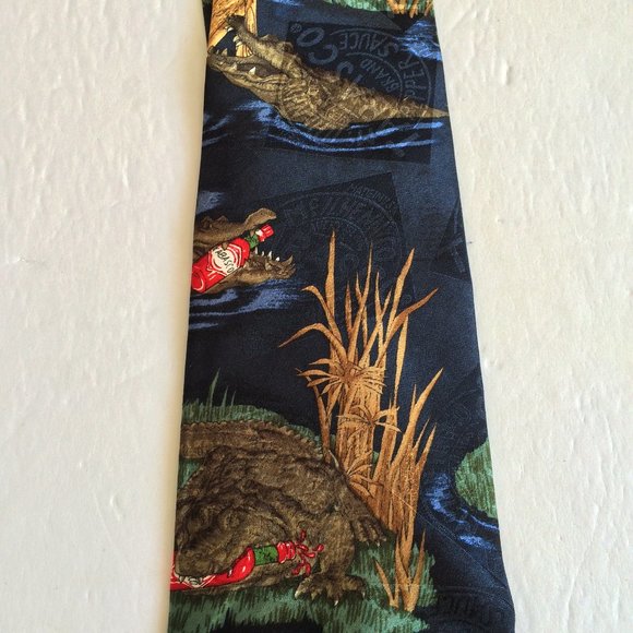 Tabasco Pepper Sauce Mens Silk Tie Navy Blue Crocodiles Bottles Print USA Made - Picture 7 of 7